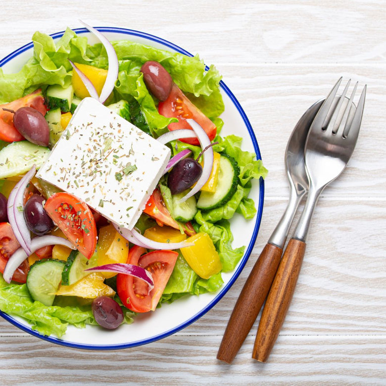 Salade grecque aux tomates anciennes