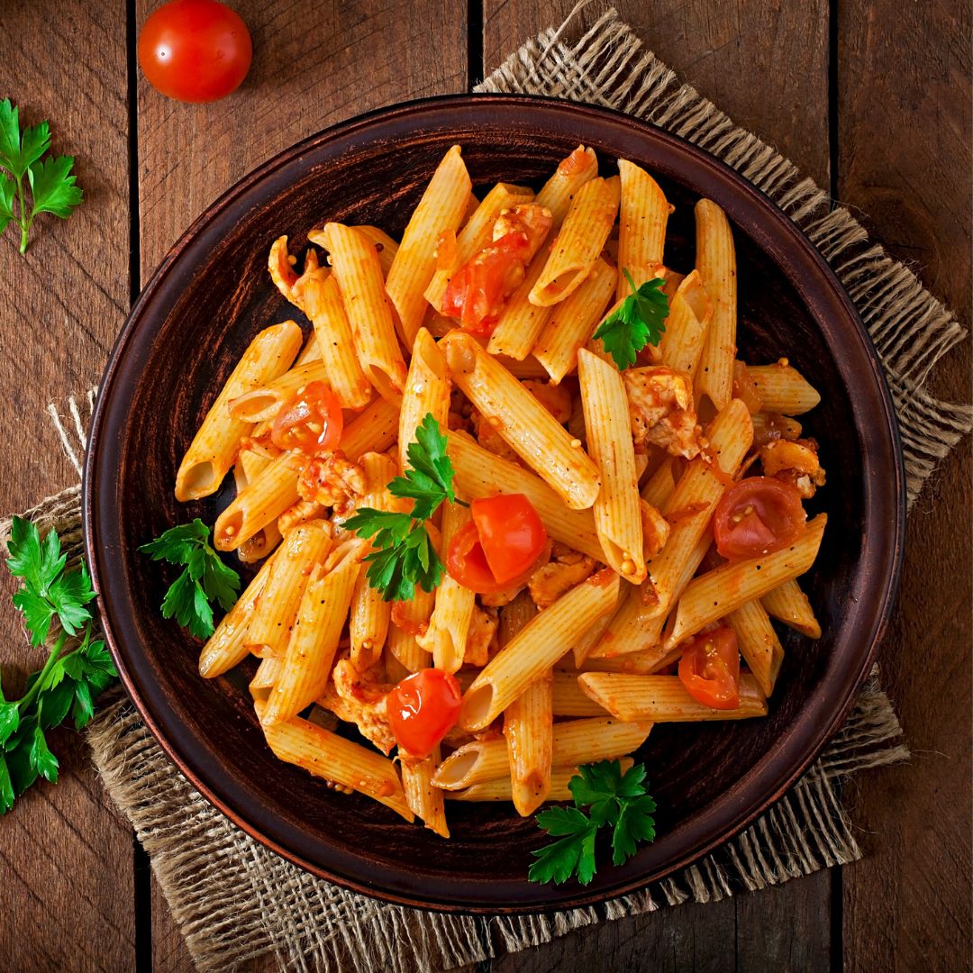 Penne aux Tomates, Amandes et Basilic
