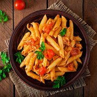 Penne aux Tomates, Amandes et Basilic