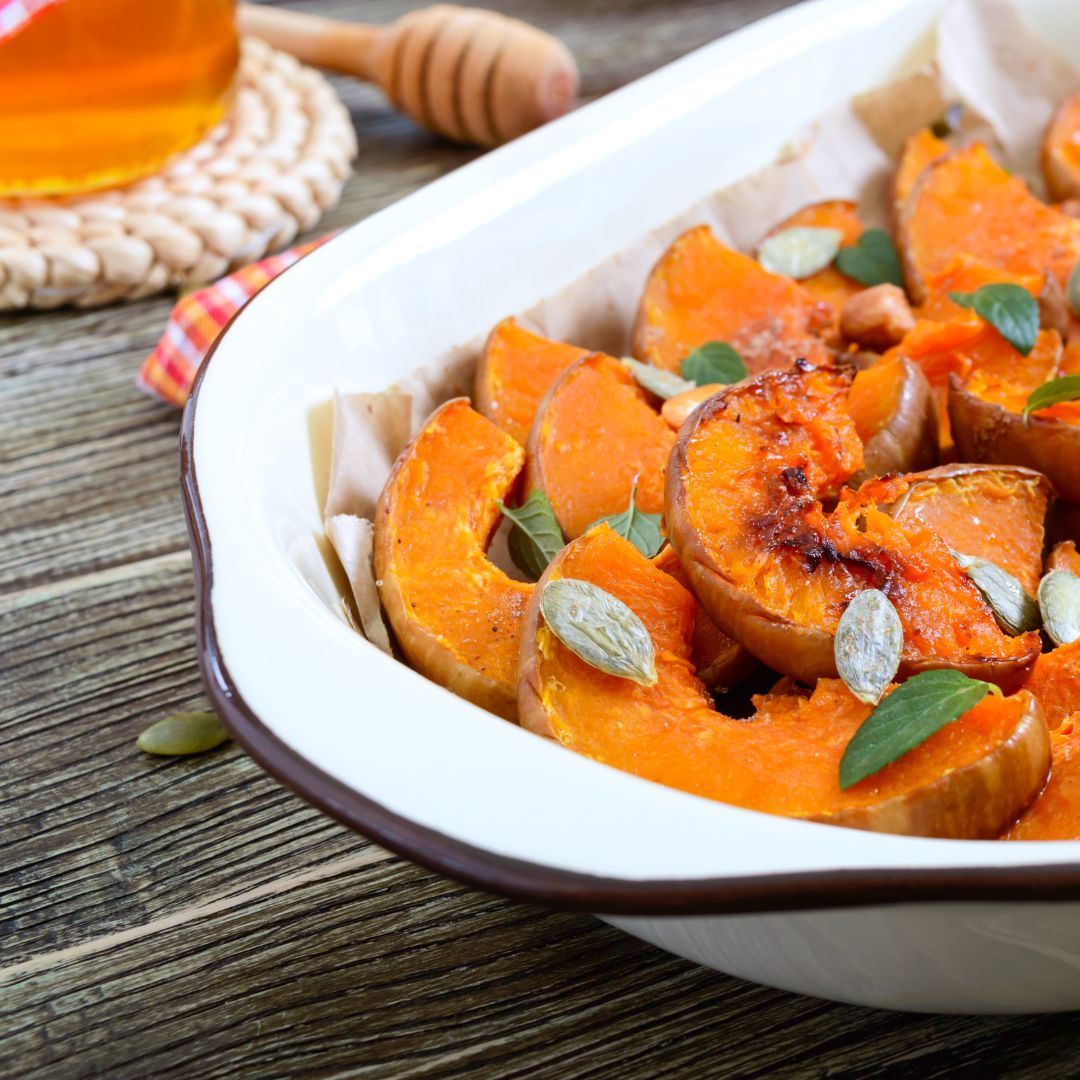 Quartiers de courge musquée rôtis aux saveurs orientales