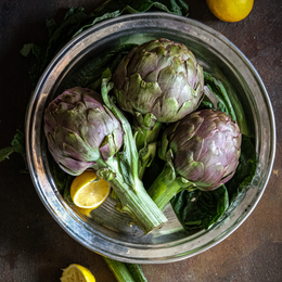RECETTE : Artichauts grillés, sauce cacahuète-citron